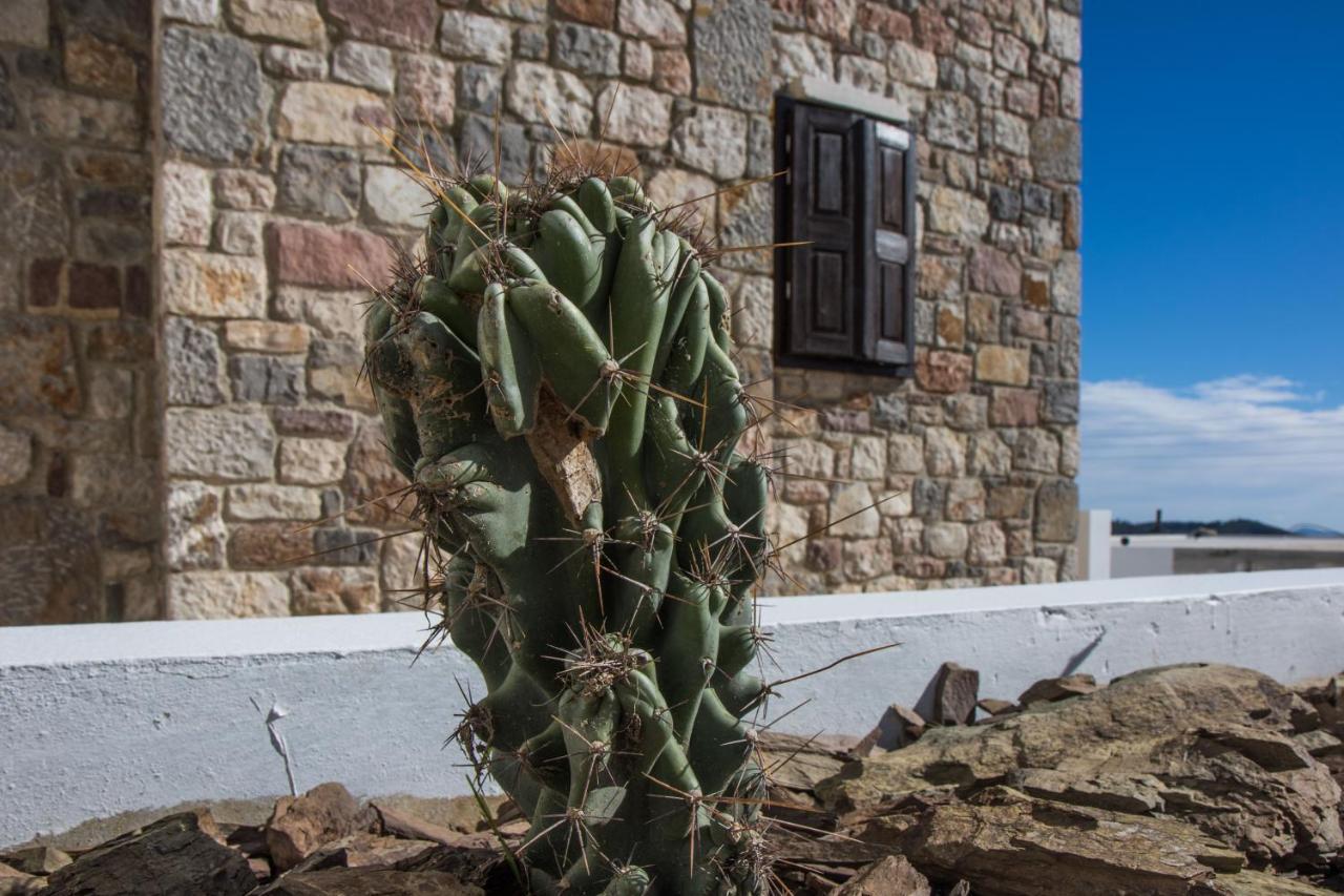 Vila Roccia Di Isidoro Agios Isidoros  Exteriér fotografie